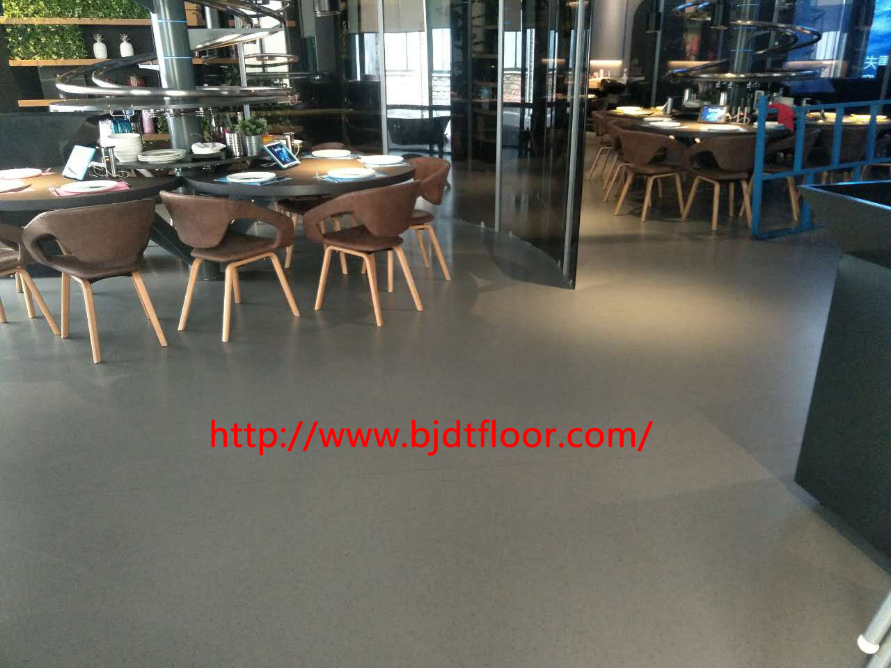 過(guò)山車餐廳